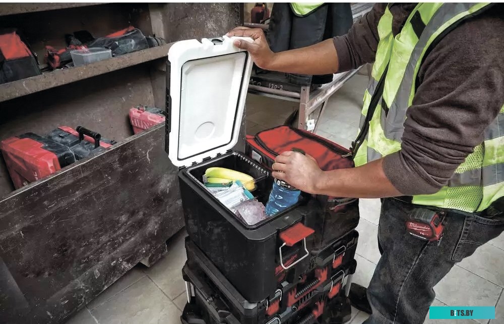 Кейс Milwaukee Packout Hardcooler 4932471722