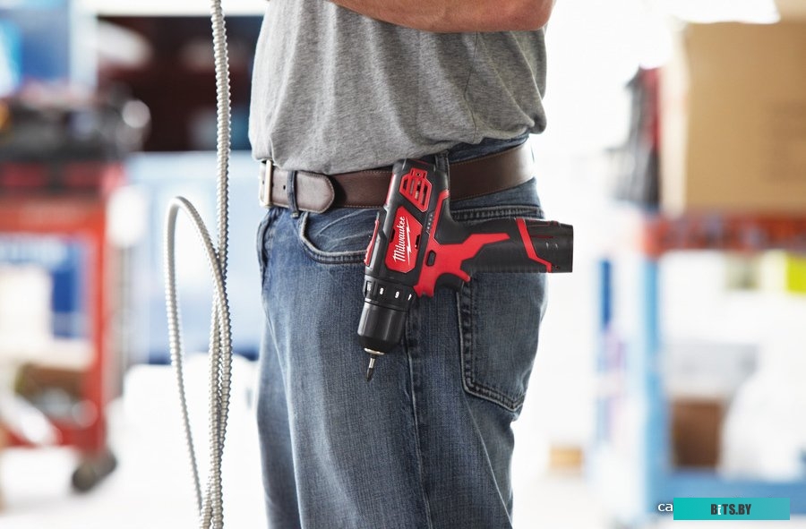 Milwaukee M12 BDD-202C 4933441915 (с 2-мя АКБ, кейс)