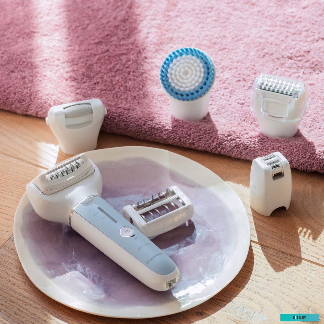 ES-EY90-A520 Эпилятор Panasonic ES-EY90-A520 скор.:3 насад.:10 от аккум. голубой/белый