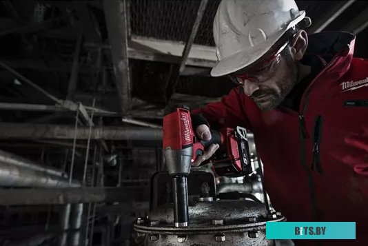 4933459198 Milwaukee M18 ONEIWF12-0X Fuel 4933459198 (без АКБ, кейс)