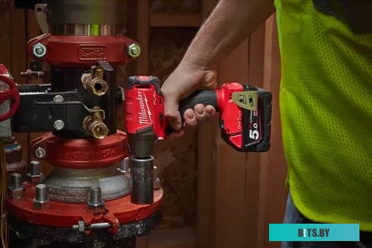 4933459198 Milwaukee M18 ONEIWF12-0X Fuel 4933459198 (без АКБ, кейс)