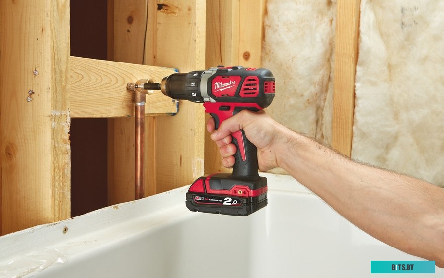 Milwaukee M18 BDD-202C 4933443555 (с 2-мя АКБ, кейс)