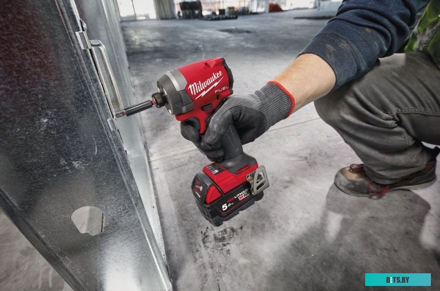 Milwaukee M18 FUEL M18FID3-0X 4933479864 (без АКБ, кейс)