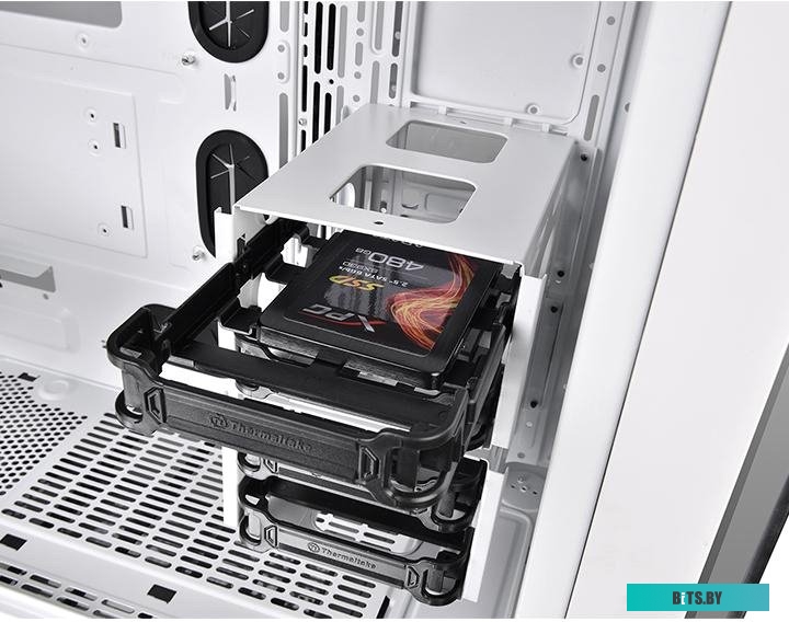 Корпус Thermaltake View 71 Tempered Glass Snow Edition <CA-1I7-00F6WN-00>