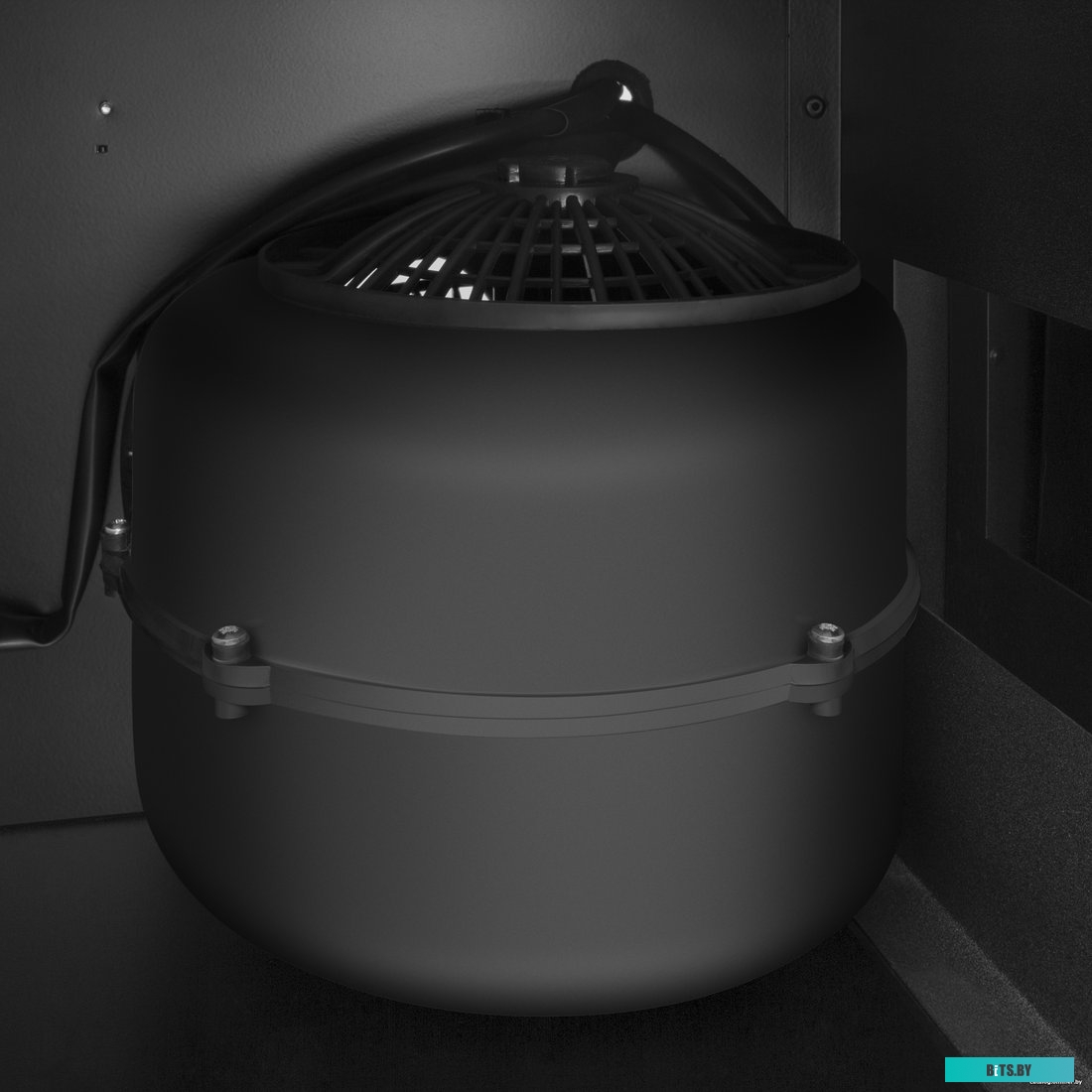 КА-00016488 Холодильник однокамерный MAUNFELD MFF83WD DeFrost, дерево/черный