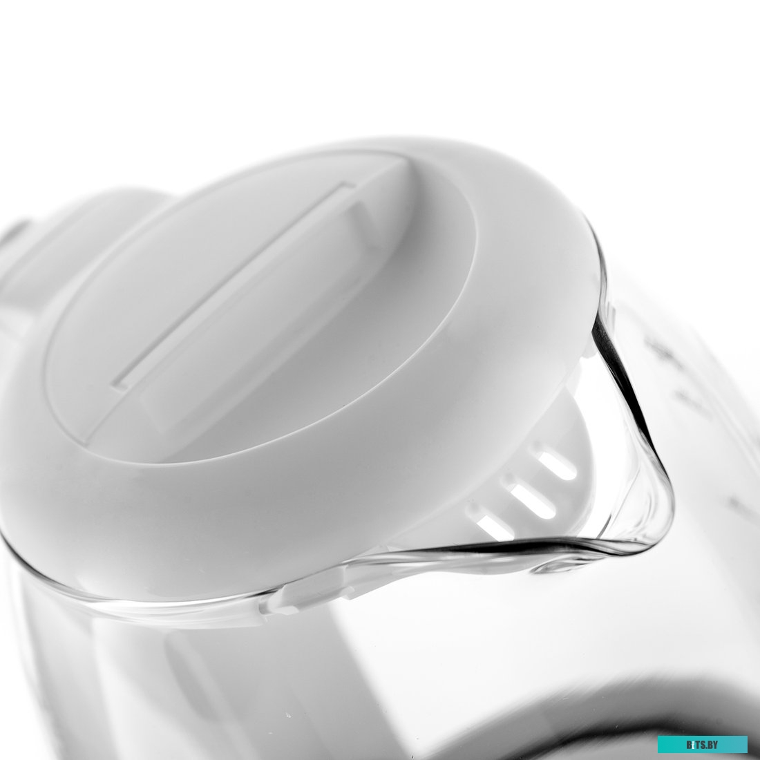 Электрочайник First FA-5404-1-WI