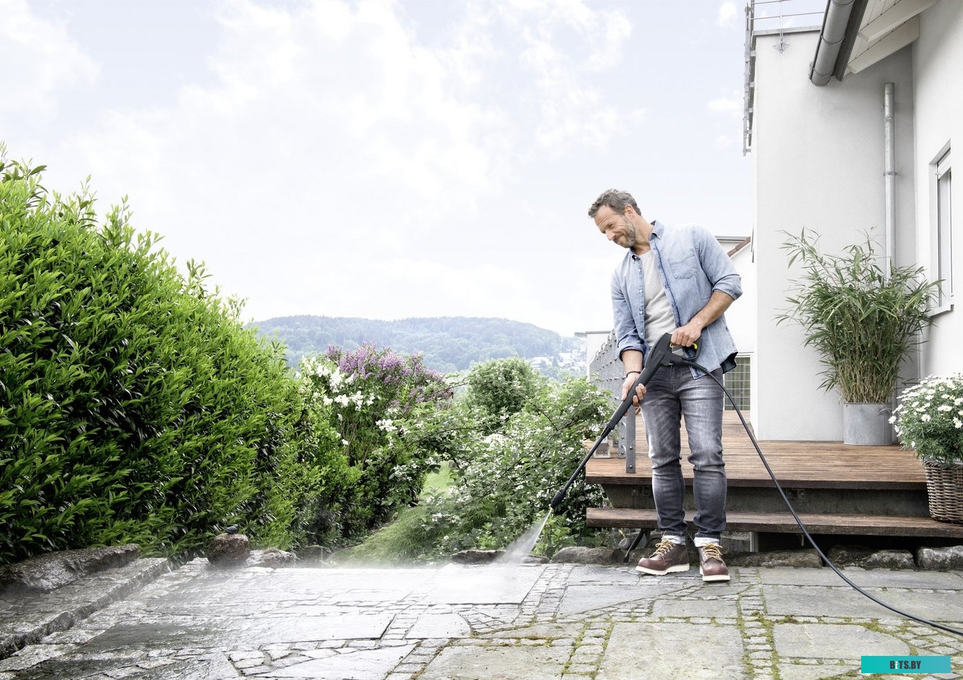 1.637-500.0 Минимойка Karcher K 4 Compact