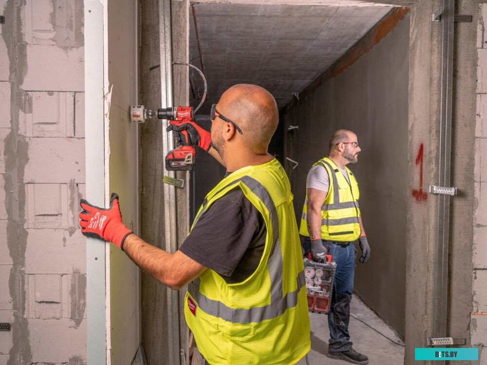 4058546476922 4933492821 Milwaukee M18 M18BLPDRC-0X 4933492821 (без АКБ, кейс)