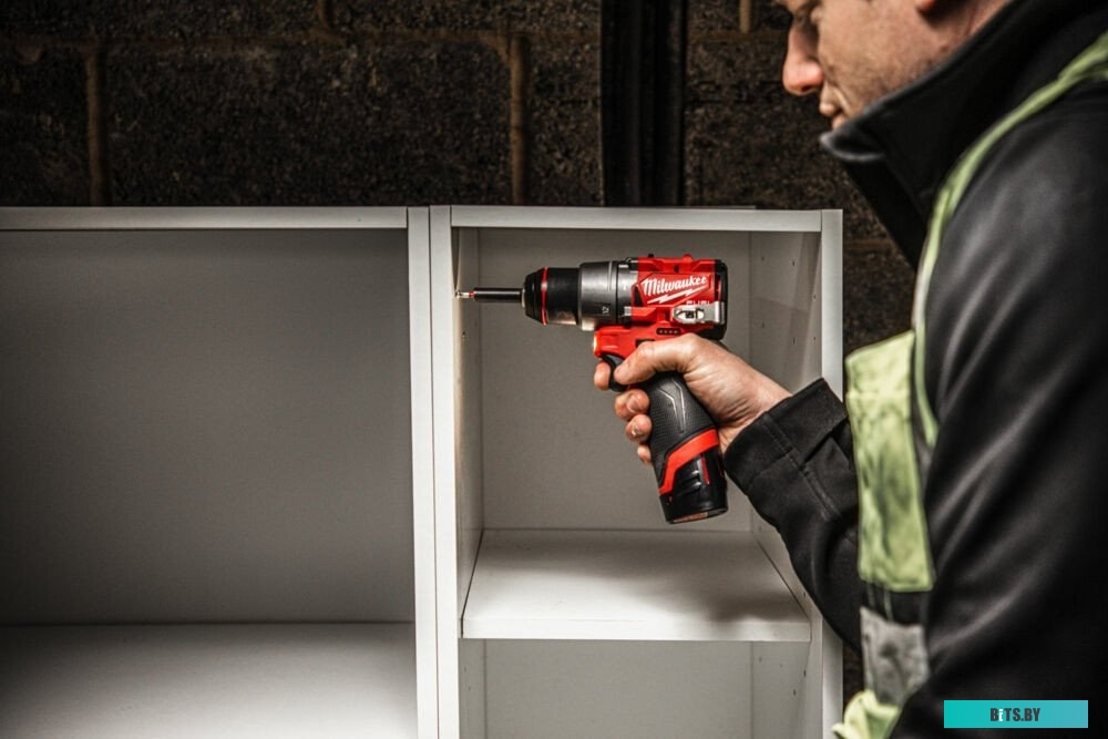 4058546376628 4933479868 Milwaukee M12 FUEL M12FPD2-202X 4933479868 (с 2-мя АКБ 2 Ач, кейс)