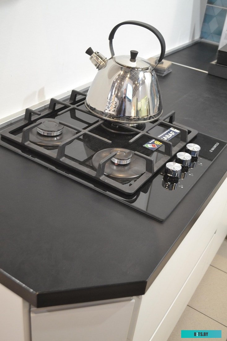 EGHG.43.33CB/G Встраиваемые газовые панели MAUNFELD/ Варочная панель, газ, ширина 45 см, 3 конфорки, электроподжиг, газ-контроль, WOK-конфорка, механи