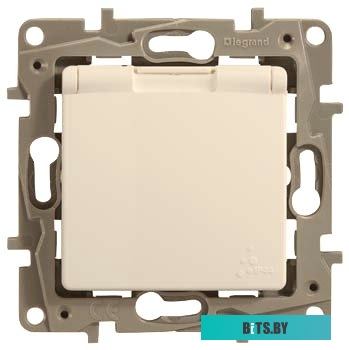 Розетка Legrand Etika 672332 2К+З IP 44