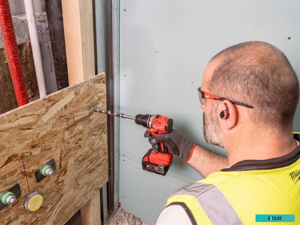 4058546477066 4933492835 Milwaukee M18 M18BLDDRC-502C 4933492835 (с 2-мя АКБ 5 Ач, кейс)