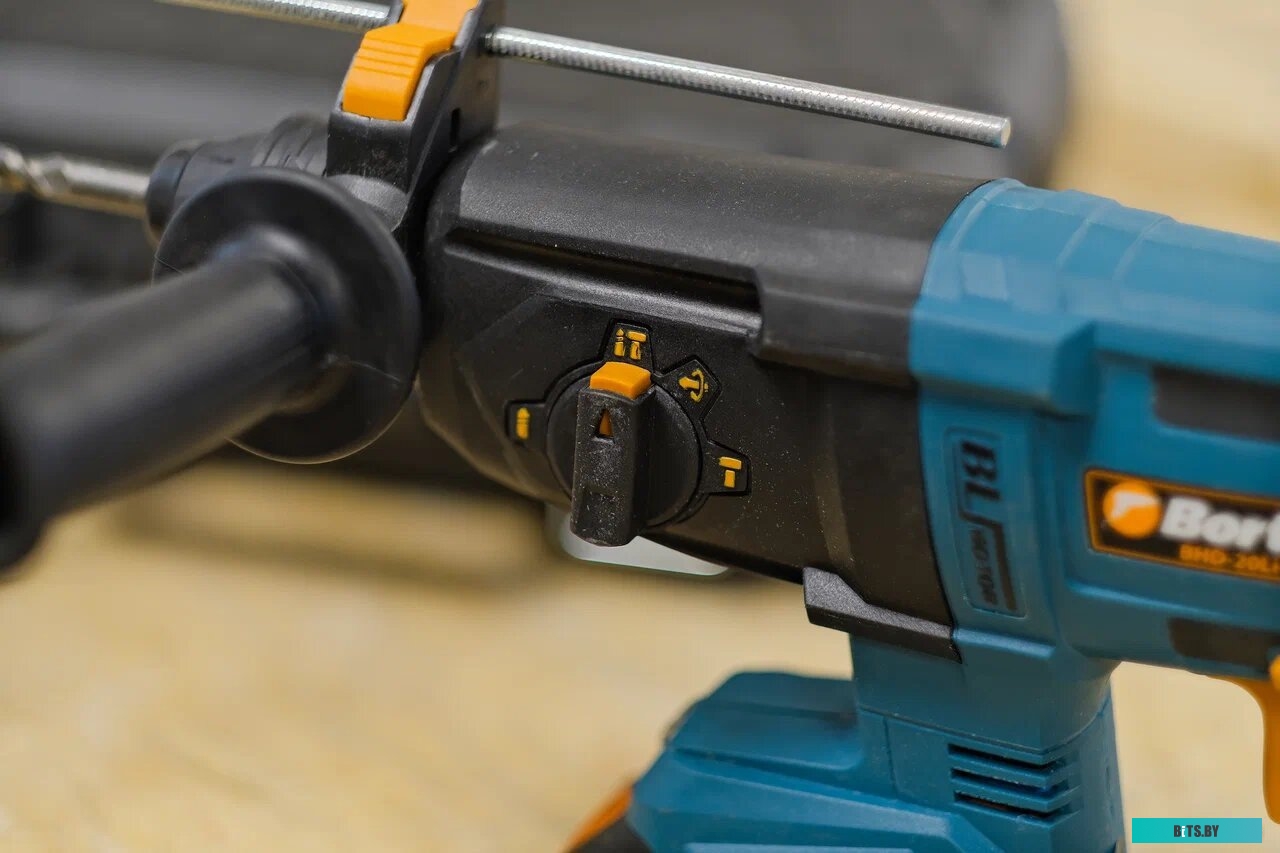 BHD-20Li-BL Перфоратор Bort BHD-20Li-BL (93412697)