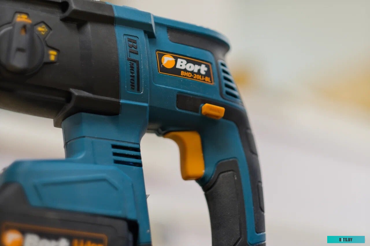 BHD-20Li-BL Перфоратор Bort BHD-20Li-BL (93412697)