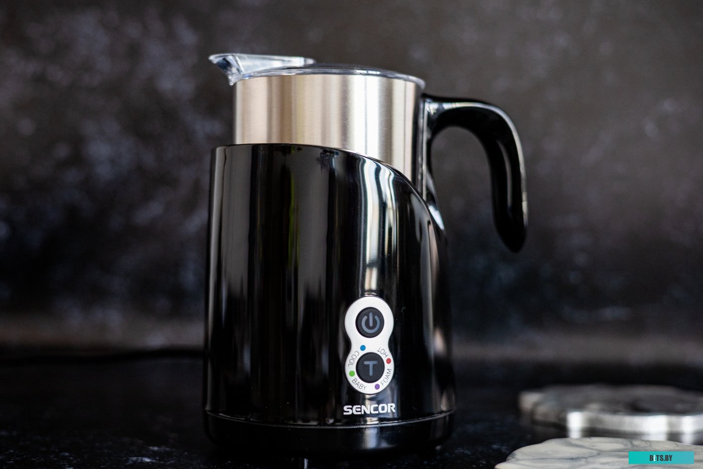 SMF 4000BK Автоматический вспениватель молока Sencor SMF 4000BK