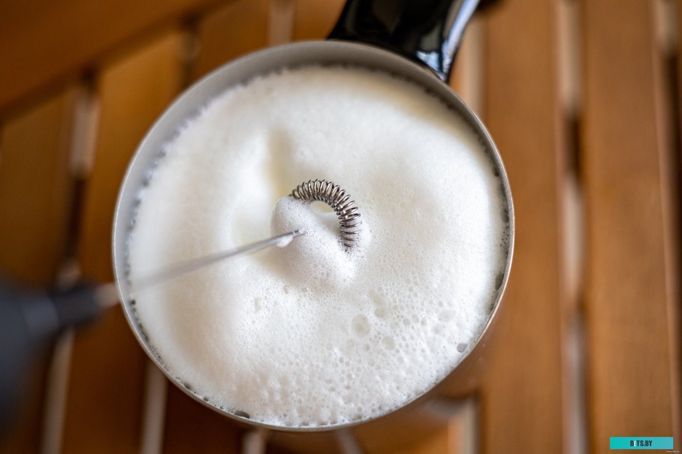 SMF 4000BK Автоматический вспениватель молока Sencor SMF 4000BK