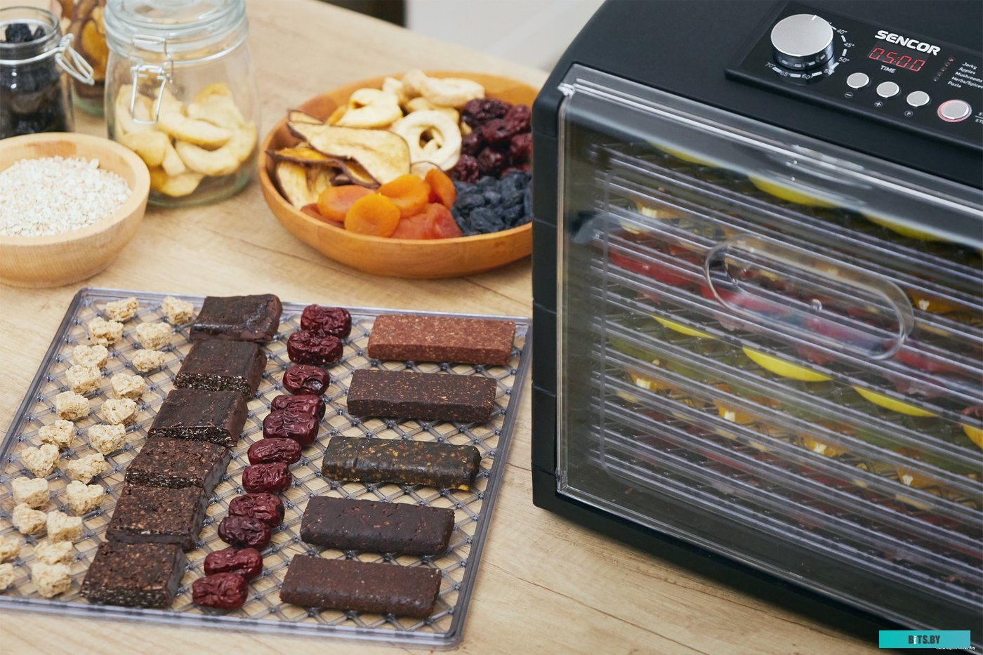 6600BK Сушилка для овощей и фруктов Sencor SFD 6600BK