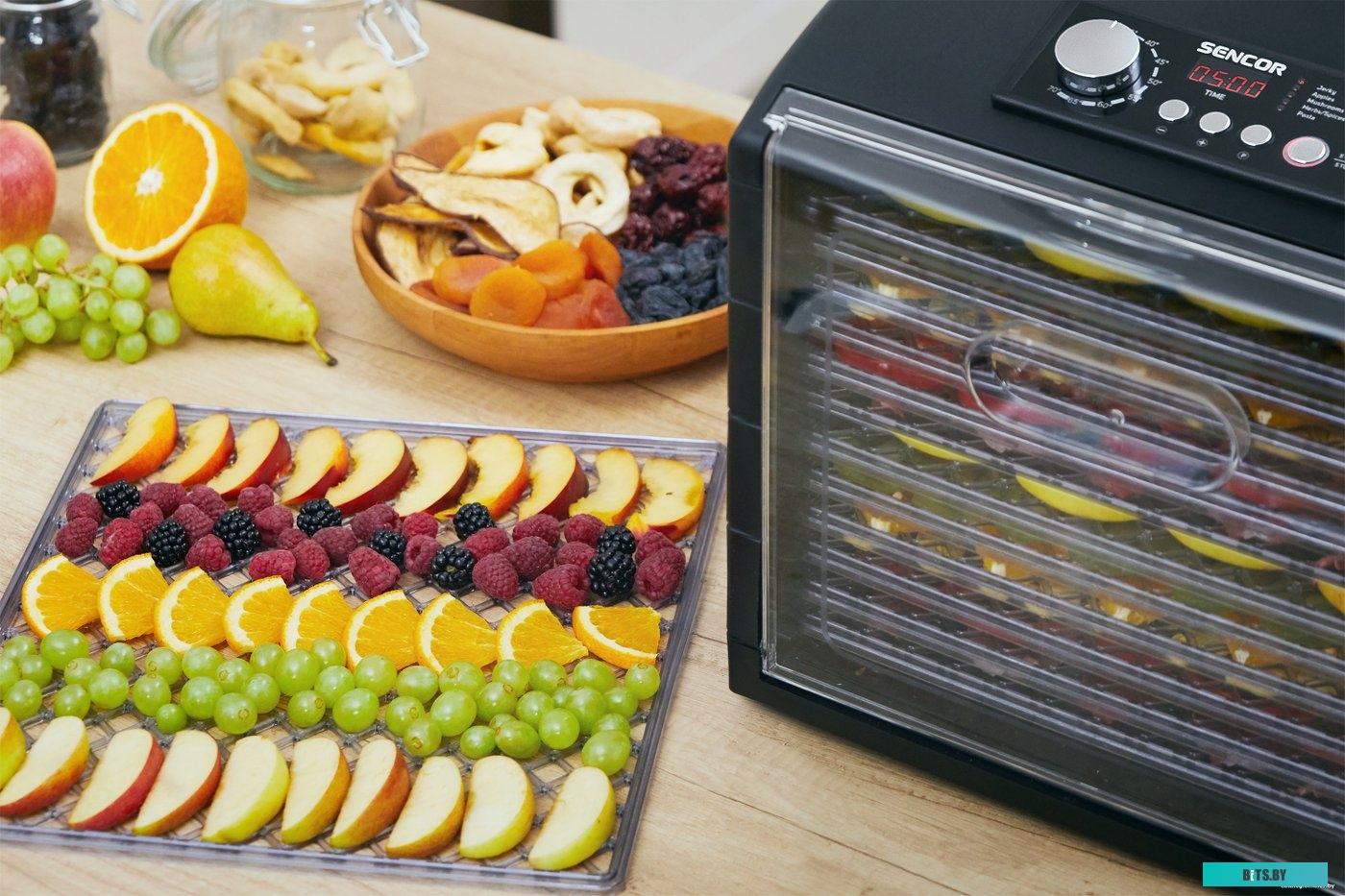 6600BK Сушилка для овощей и фруктов Sencor SFD 6600BK