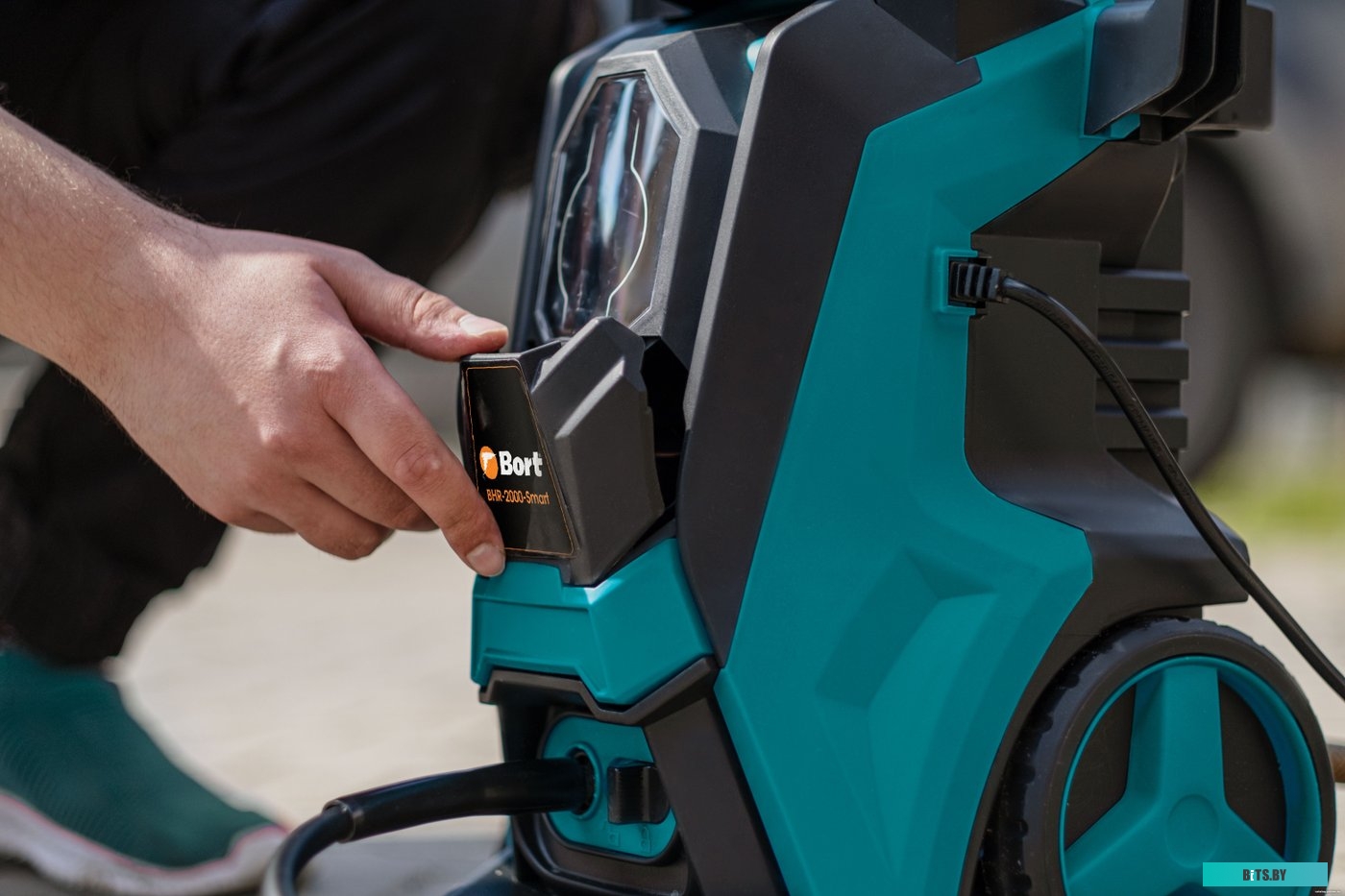 91275721 Мойка высокого давления Bort BHR-2000-Smart [91275721]