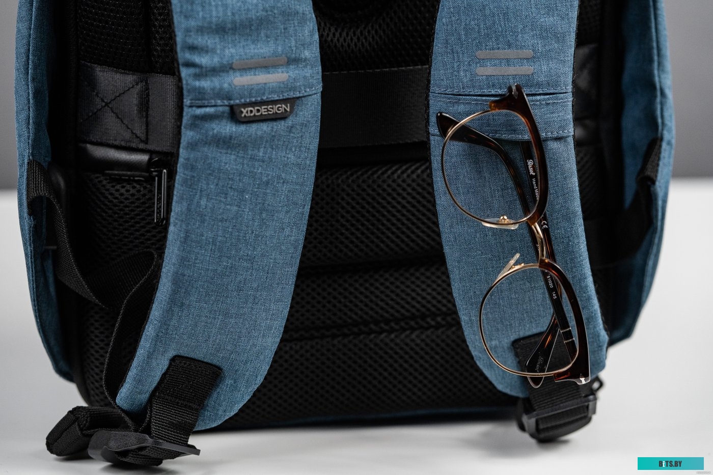 Рюкзак XD Design Hero Regular Small (темно-синий) <P705.705>