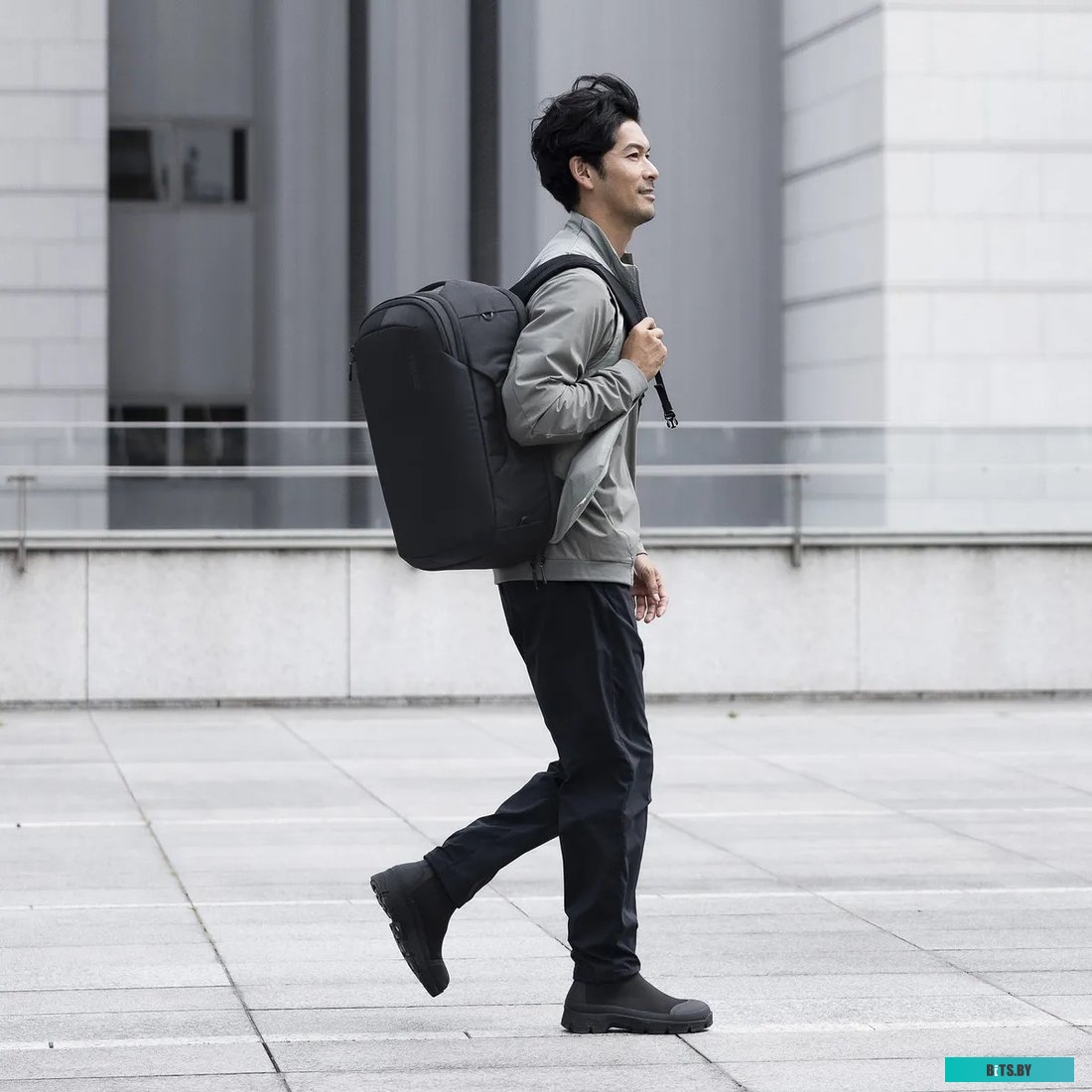 TSD440BLK TSD440BLK Сумка-рюкзак Thule Subterra 2 Convertible Carry On 40L, черный, 3205057
