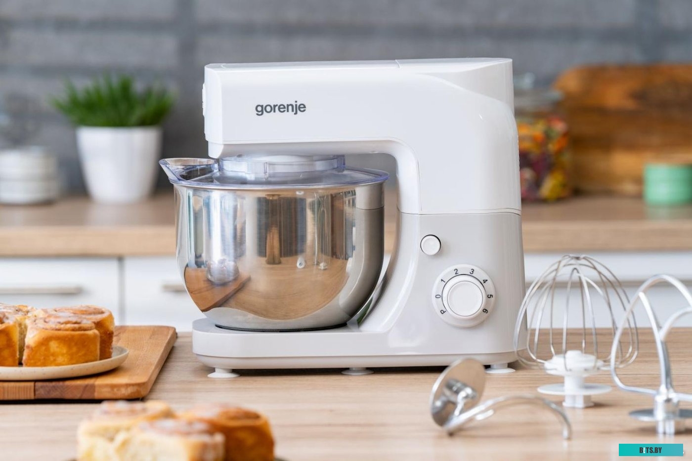 740223 Миксер Gorenje MMC805W