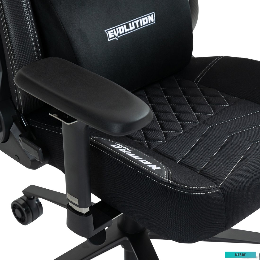 42342 4812755007267 Evolution Nomad PRO (черный/белый)