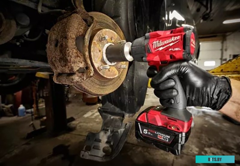 Milwaukee M18 FMTIW2F12-0X 4933478449 (без АКБ, кейс)