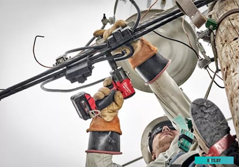 Milwaukee M18 FMTIW2F12-0X 4933478449 (без АКБ, кейс)