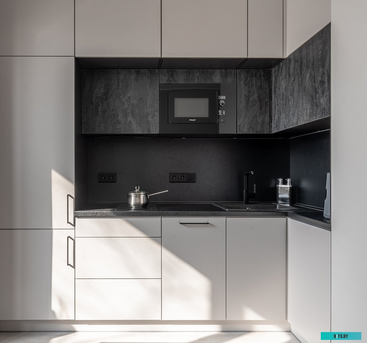 Микроволновая печь Weissgauff HMT-206