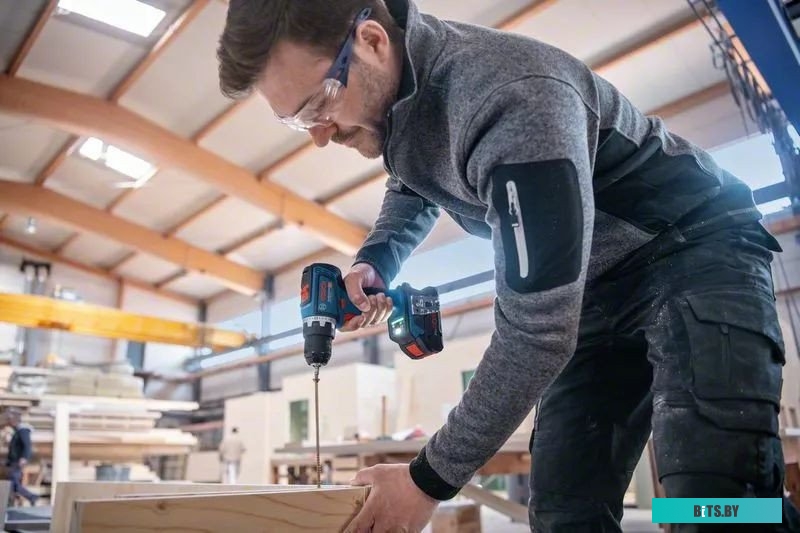 Bosch GSR 18V-90 C Professional 06019K6006 (с 2-мя АКБ 5 Ач, кейс)