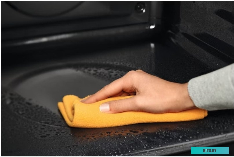 EOH3H00BX Духовой шкаф Электрический Electrolux EOH3H00BX черный/серебристый