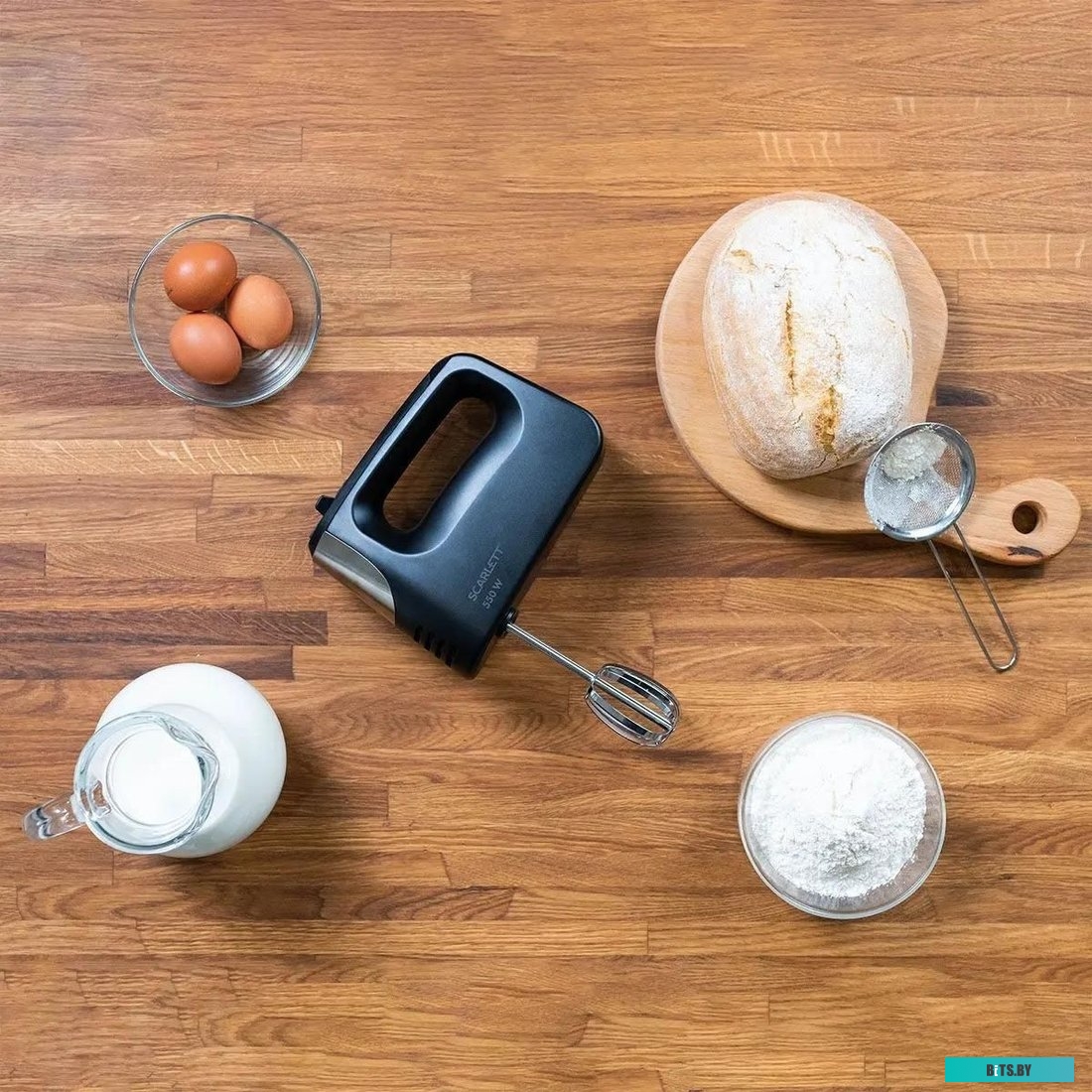 SC-HM40S23 Миксер Scarlett SC-HM40S23, ручной,  черный и серебристый