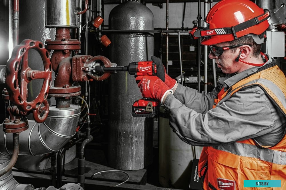 4058546512170 4933498057 Milwaukee M18 FUEL M18FMTIW2F12-0 4933498057 (без АКБ)