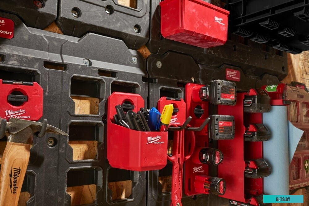 4058546409913 4932480706 Milwaukee PackOut 4932480706