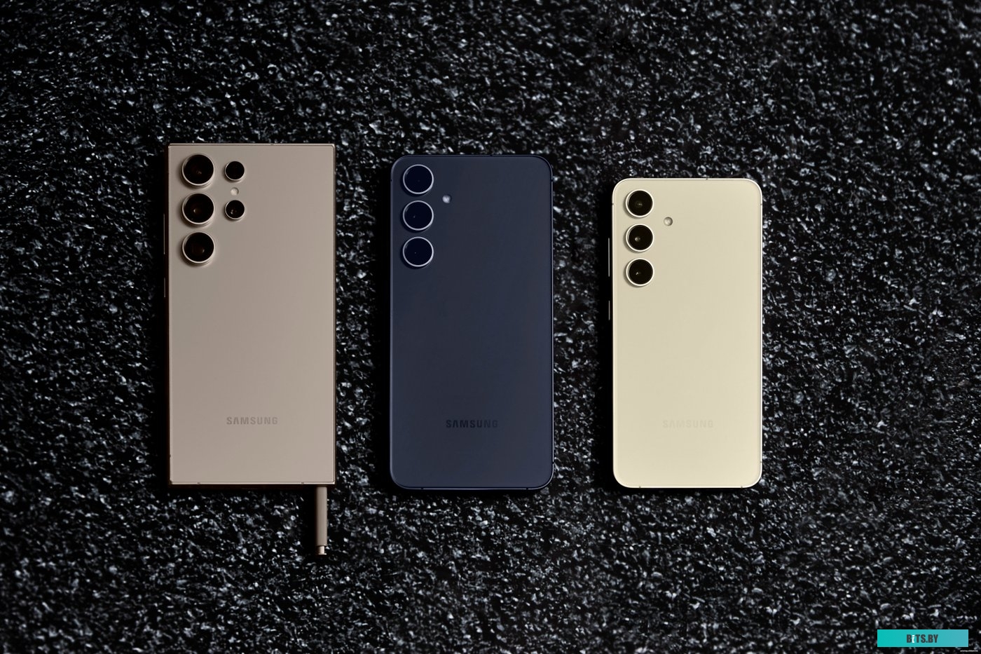 Samsung Galaxy S24 Ultra SM-S928B 256GB (титановый серый)