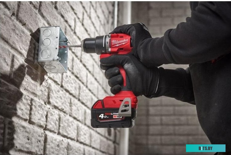 4058546476977 4933492826 Milwaukee M18 M18BLPDRC-502C 4933492826 (с 2-мя АКБ 5 Ач, кейс)