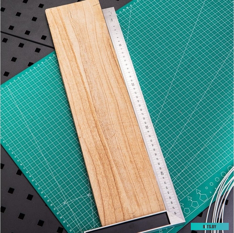 DL302500 Угольник Deli DL302500