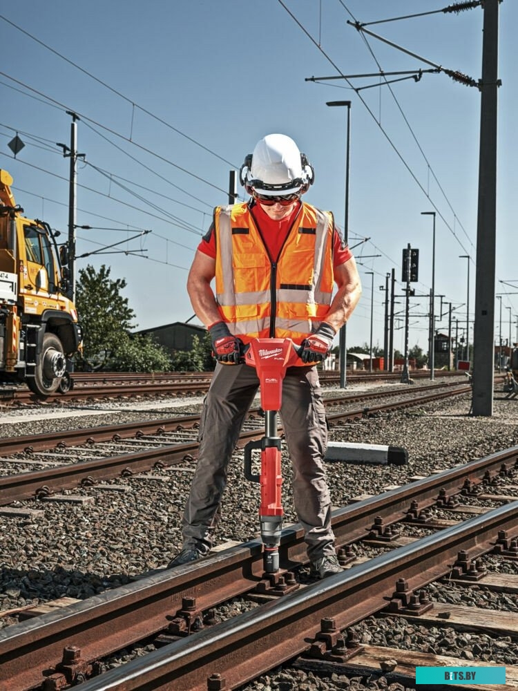 4058546480127 4933493141 Milwaukee M18 FUEL M18FHIWF1R-122C 4933493141 (с 2-мя АКБ, кейс)