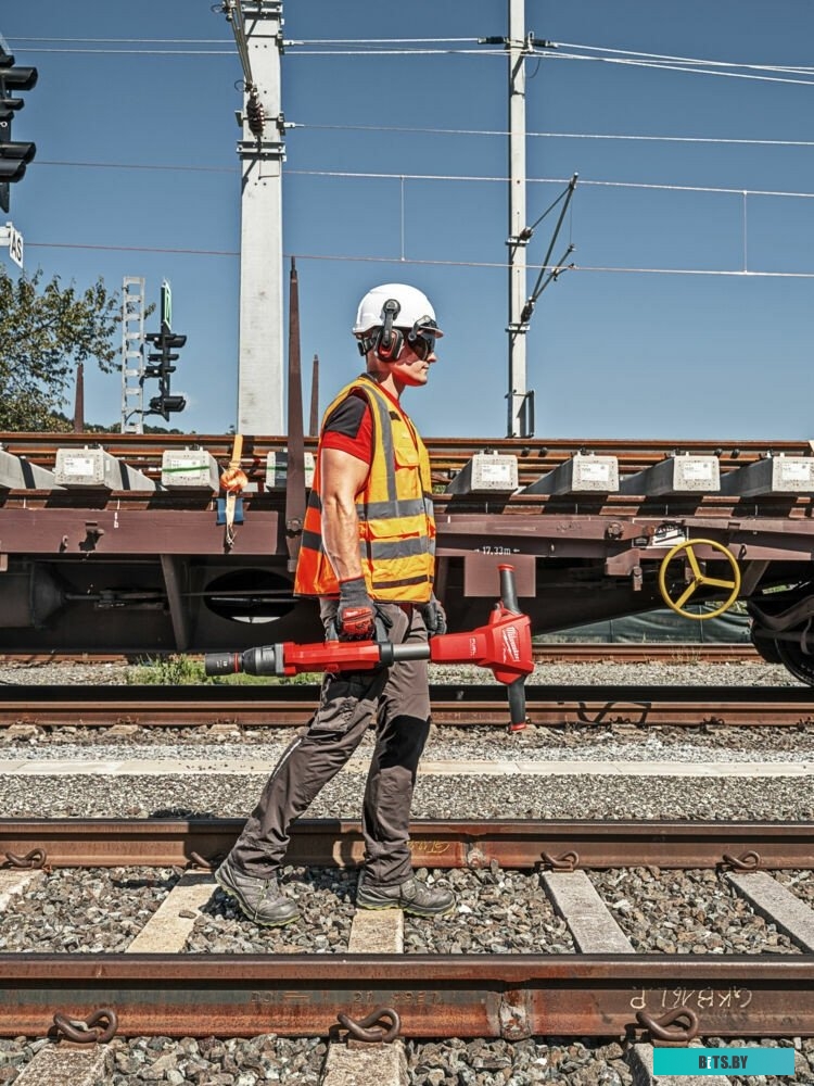 4058546480127 4933493141 Milwaukee M18 FUEL M18FHIWF1R-122C 4933493141 (с 2-мя АКБ, кейс)