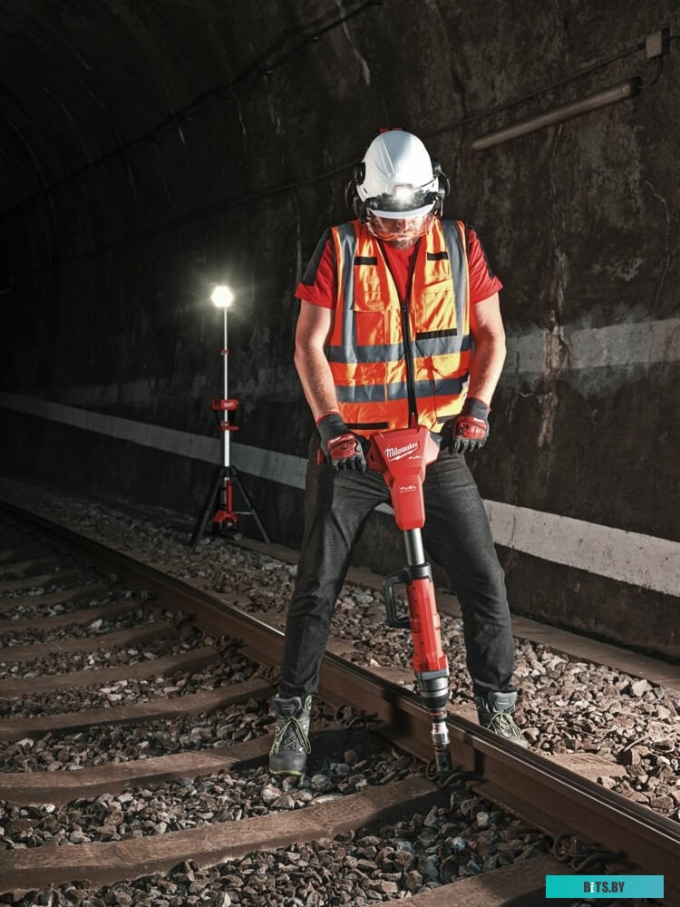 4058546480127 4933493141 Milwaukee M18 FUEL M18FHIWF1R-122C 4933493141 (с 2-мя АКБ, кейс)