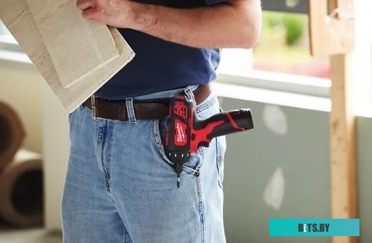 4933441900 Milwaukee M12 BD-202C 4933441900 (с 2-мя АКБ, кейс)