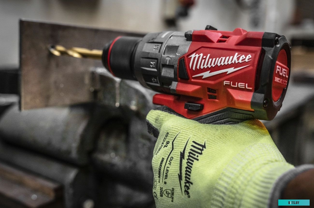 Milwaukee M18 FUEL M18FPD3-502X 4933479860 (с 2-мя АКБ, кейс)