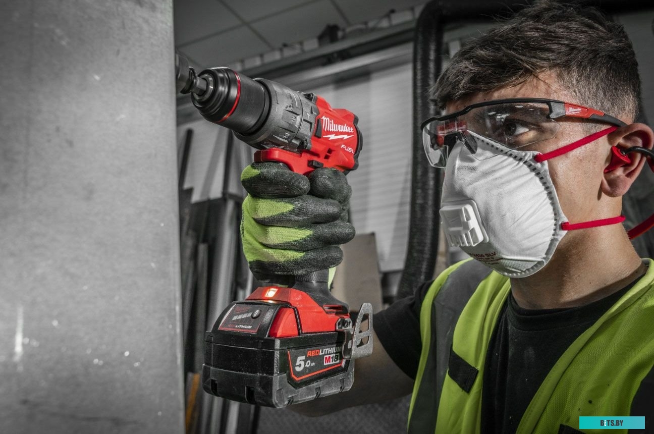 Milwaukee M18 FUEL M18FPD3-502X 4933479860 (с 2-мя АКБ, кейс)