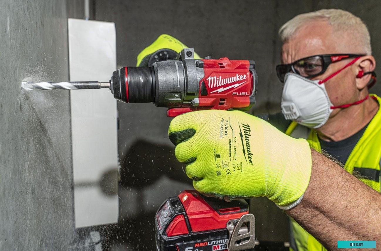 Milwaukee M18 FUEL M18FPD3-502X 4933479860 (с 2-мя АКБ, кейс)