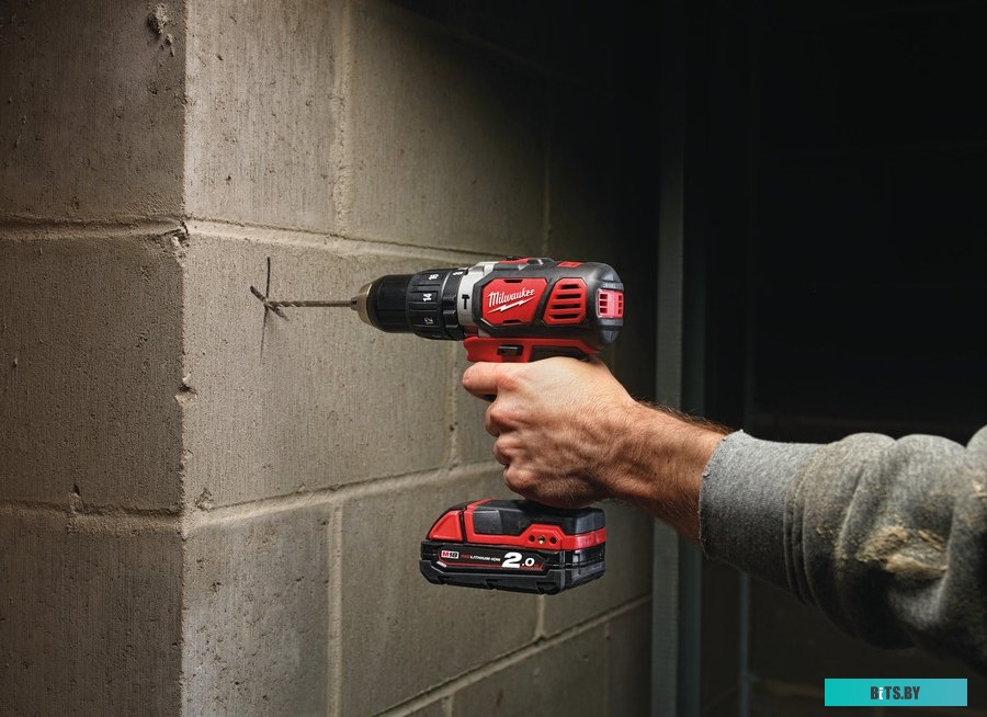 Milwaukee M18 BPD-202C 4933443515 (с 2-мя АКБ, кейс)