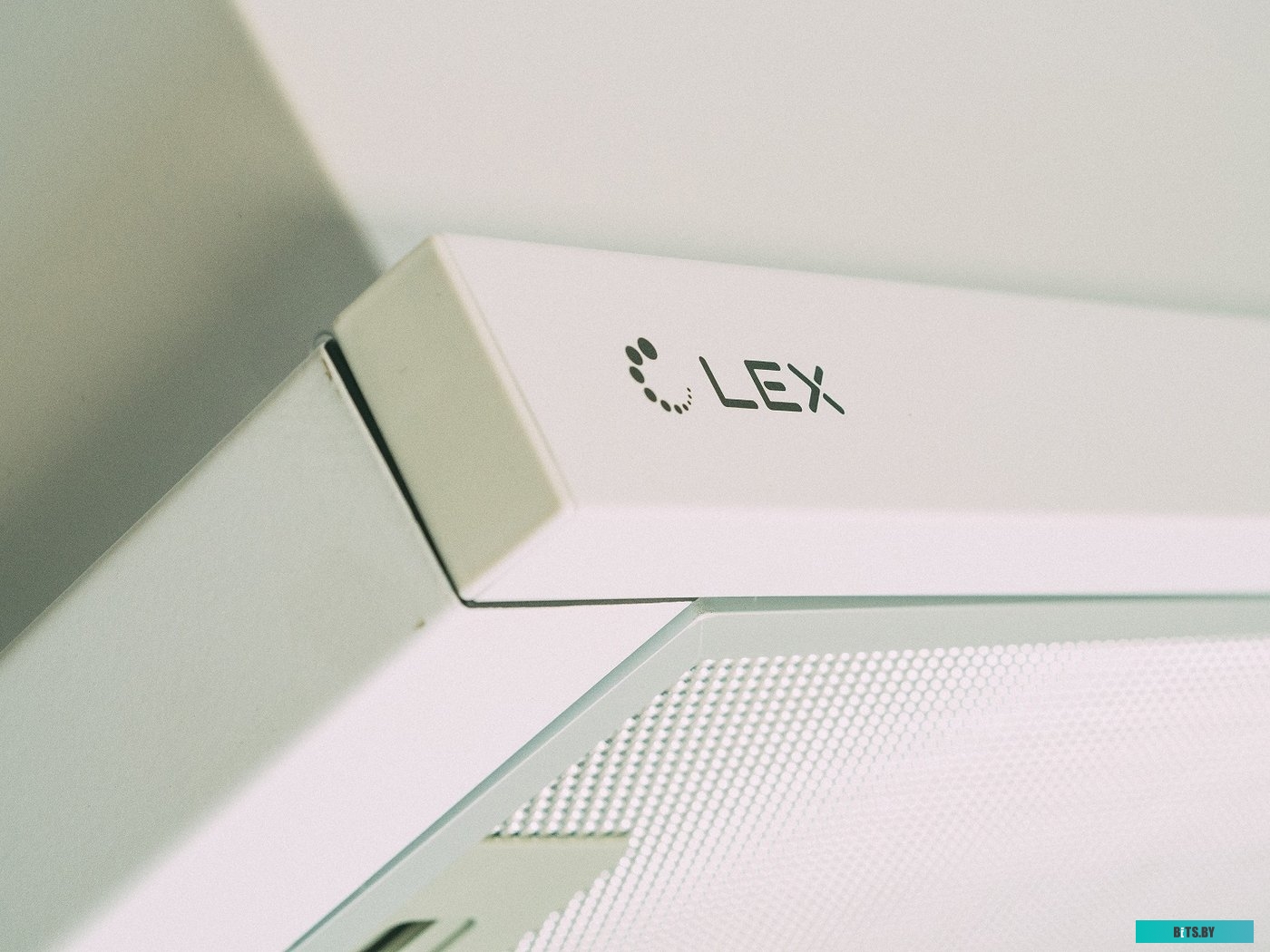 CHAT000031 Встраиваемая вытяжка LEX Hubble 600 WH, управление кнопочное, белый [chat000031]