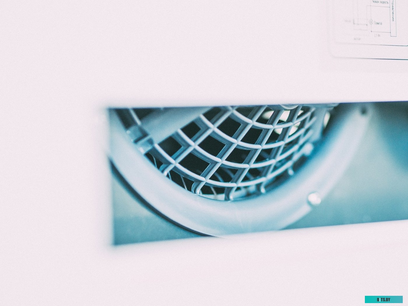 CHAT000031 Встраиваемая вытяжка LEX Hubble 600 WH, управление кнопочное, белый [chat000031]