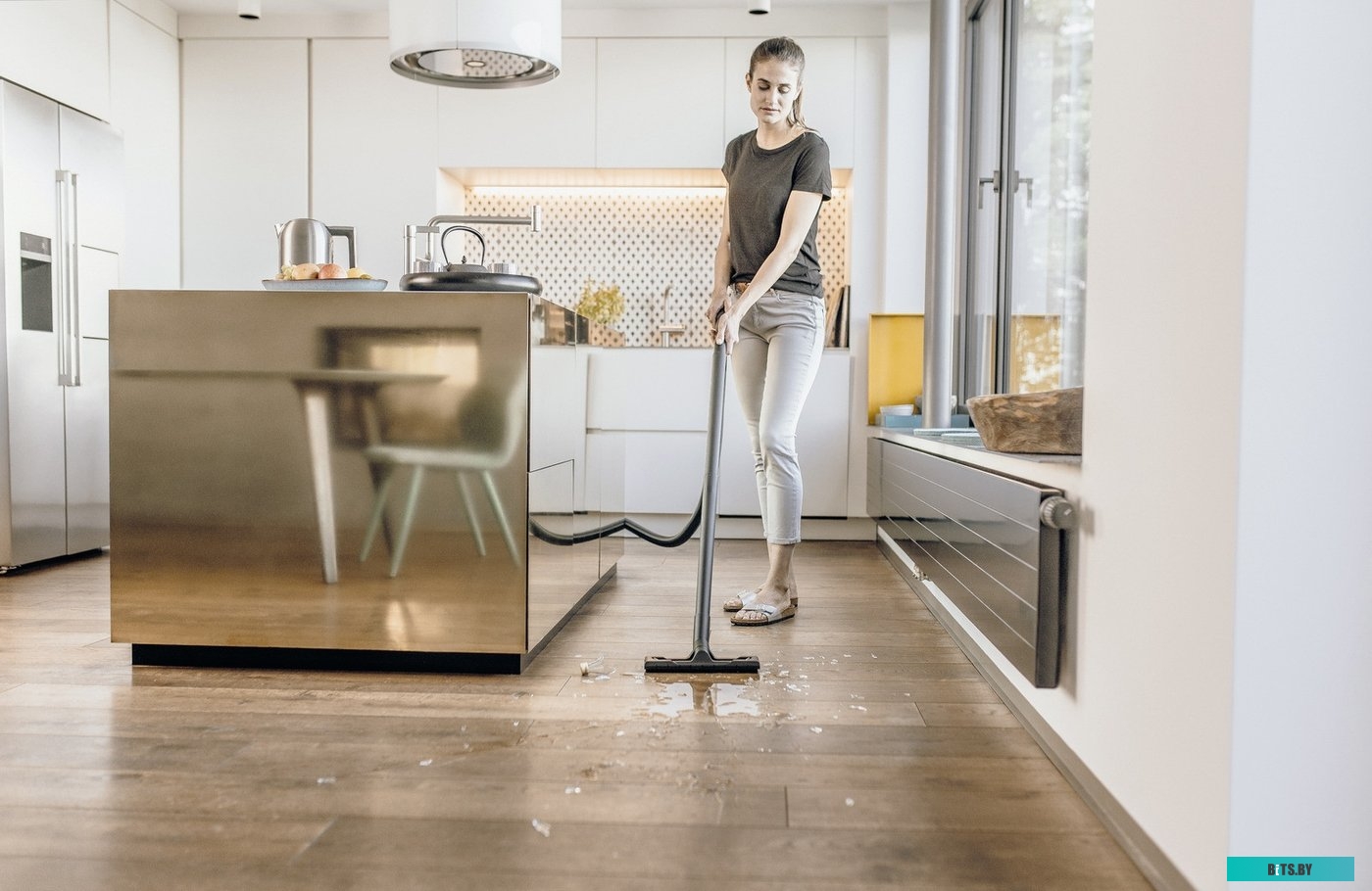 Строительный пылесос Karcher WD 2 V-15/4/18,  желтый [1.628-003.0] 1.628-003.0