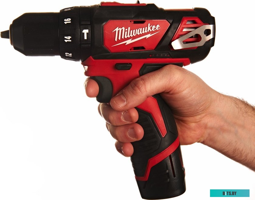 Milwaukee M12 BPD-202C 4933441940 (с 2-мя АКБ, кейс)
